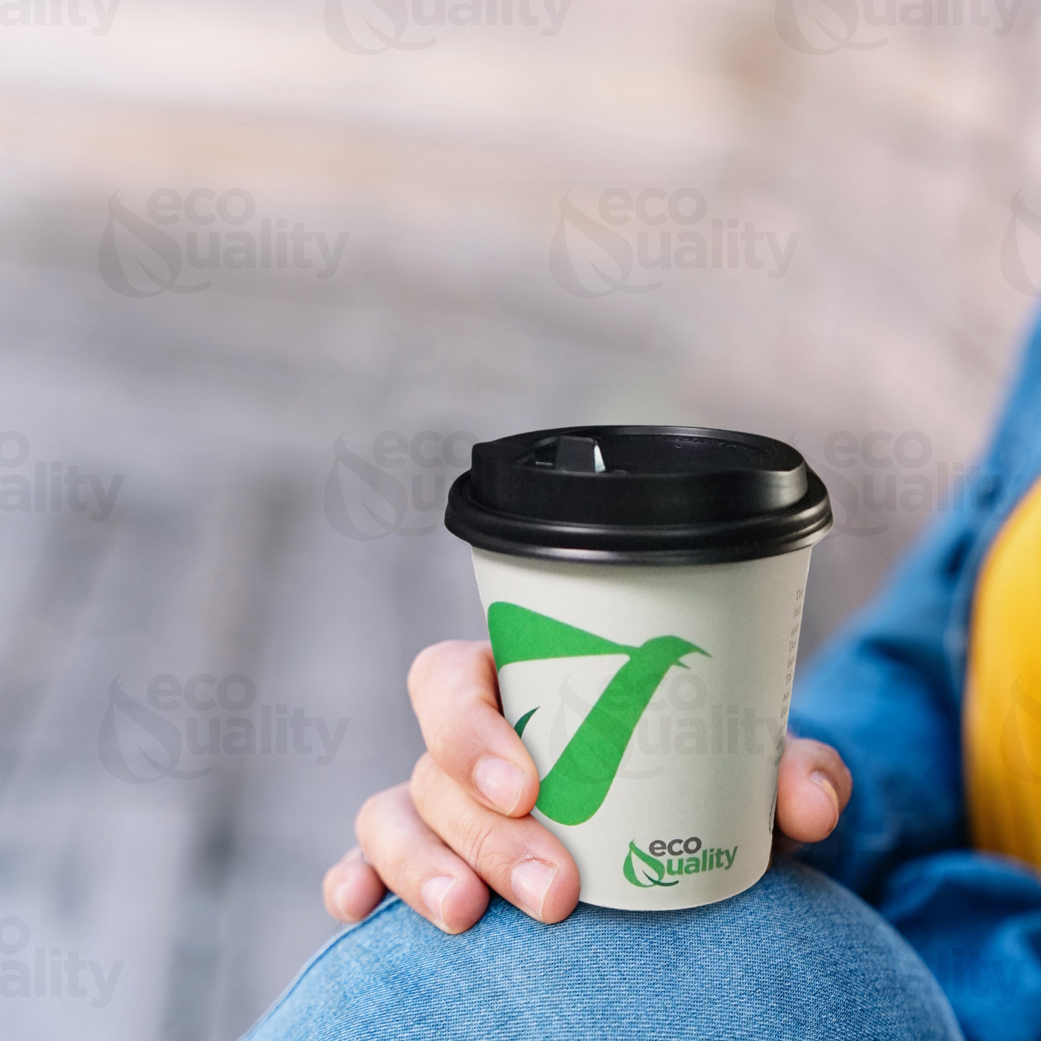 20oz Disposable Compostable Biodegradable White Paper Coffee Cups with Black Dome Lids